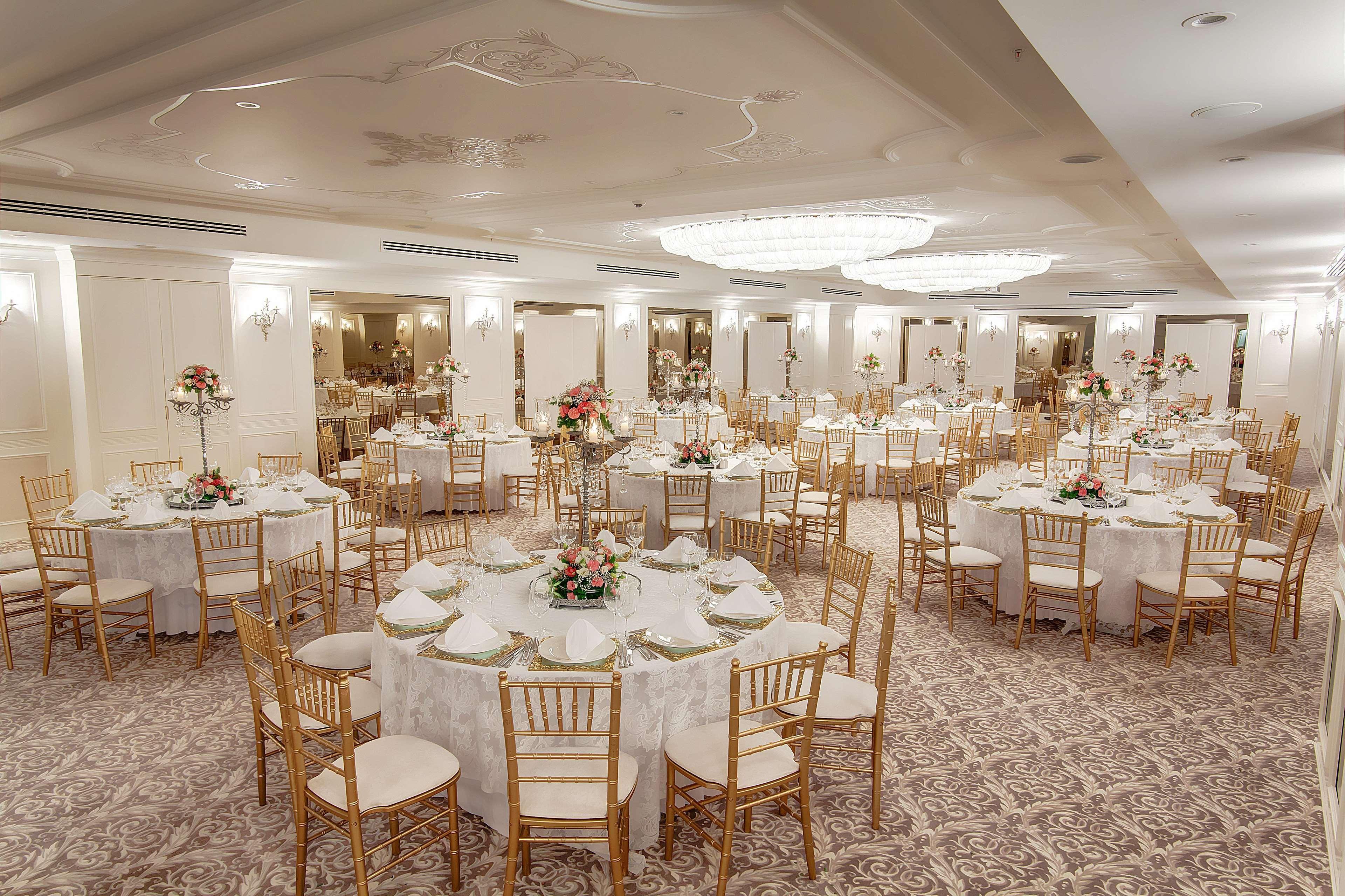 Doubletree By Hilton Gaziantep Hotel Exterior photo
