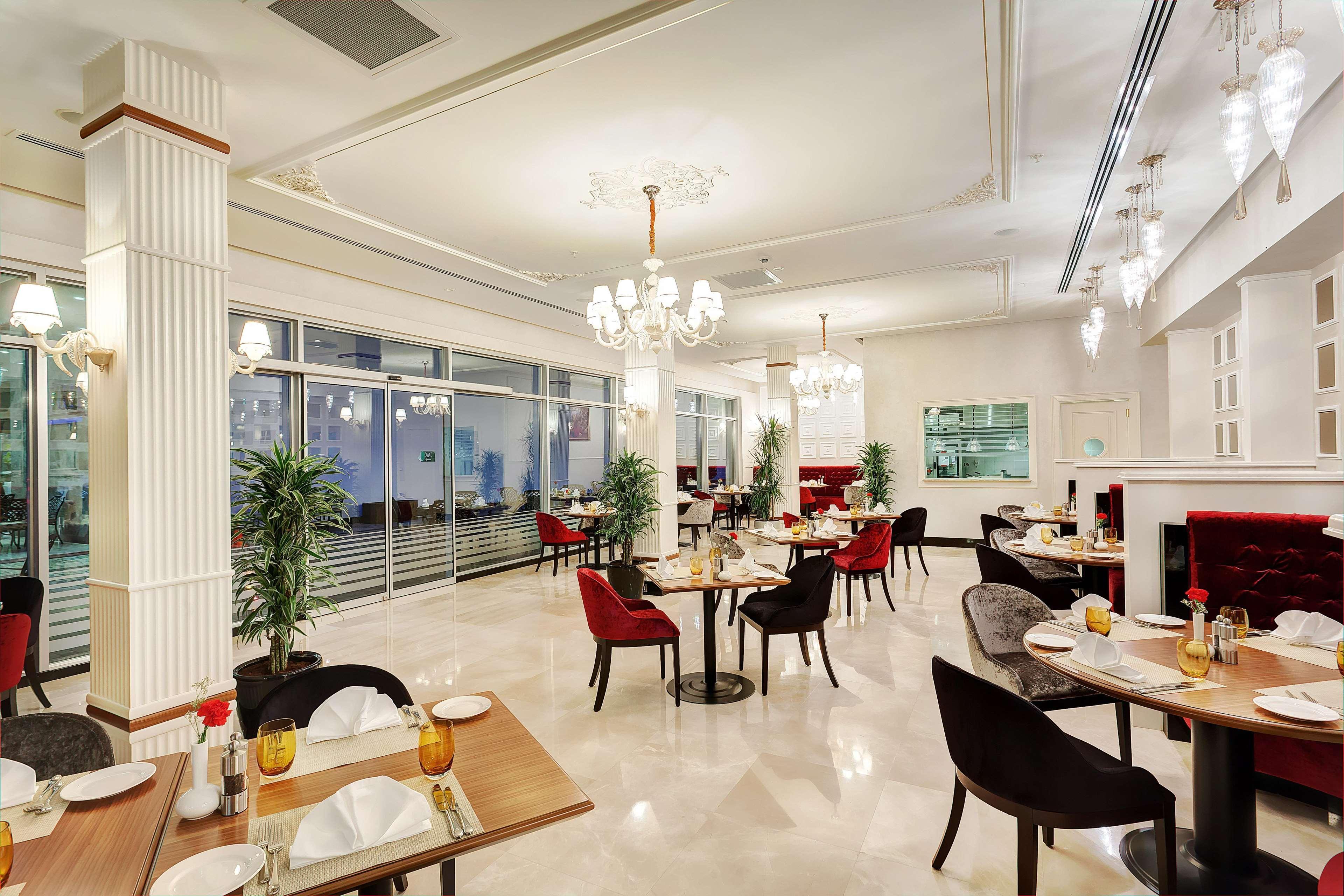 Doubletree By Hilton Gaziantep Hotel Exterior photo