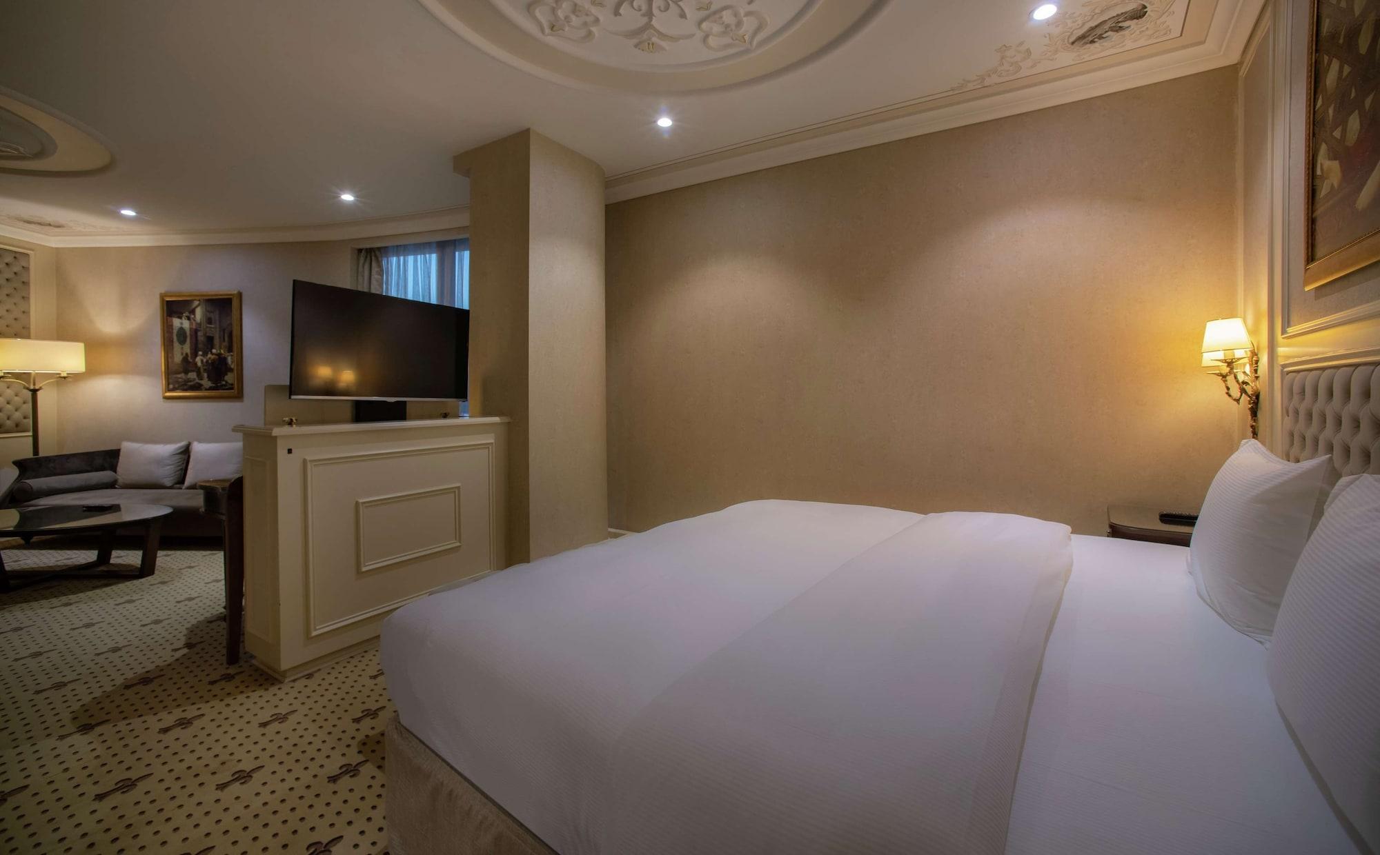 Doubletree By Hilton Gaziantep Hotel Exterior photo