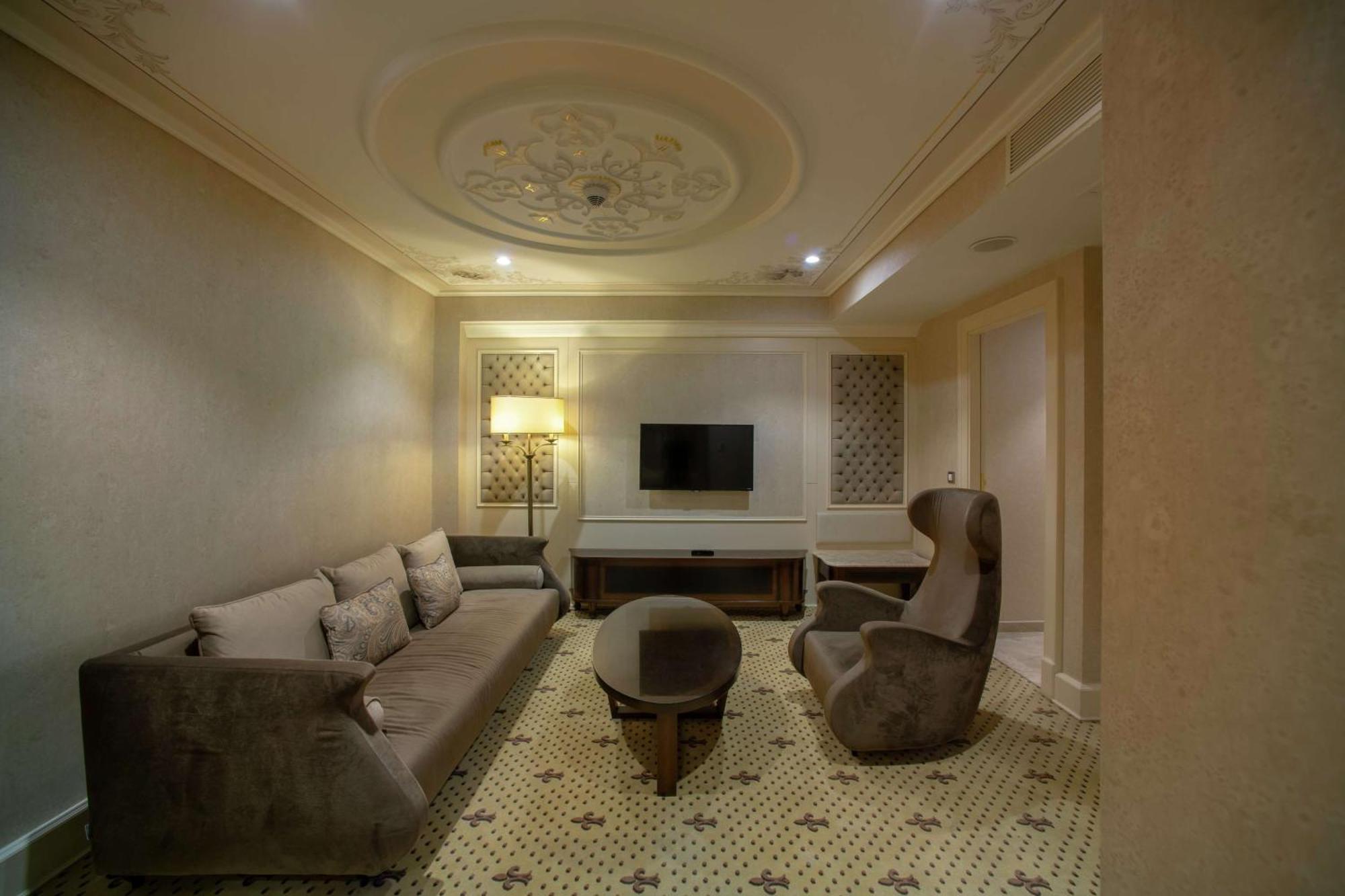 Doubletree By Hilton Gaziantep Hotel Exterior photo