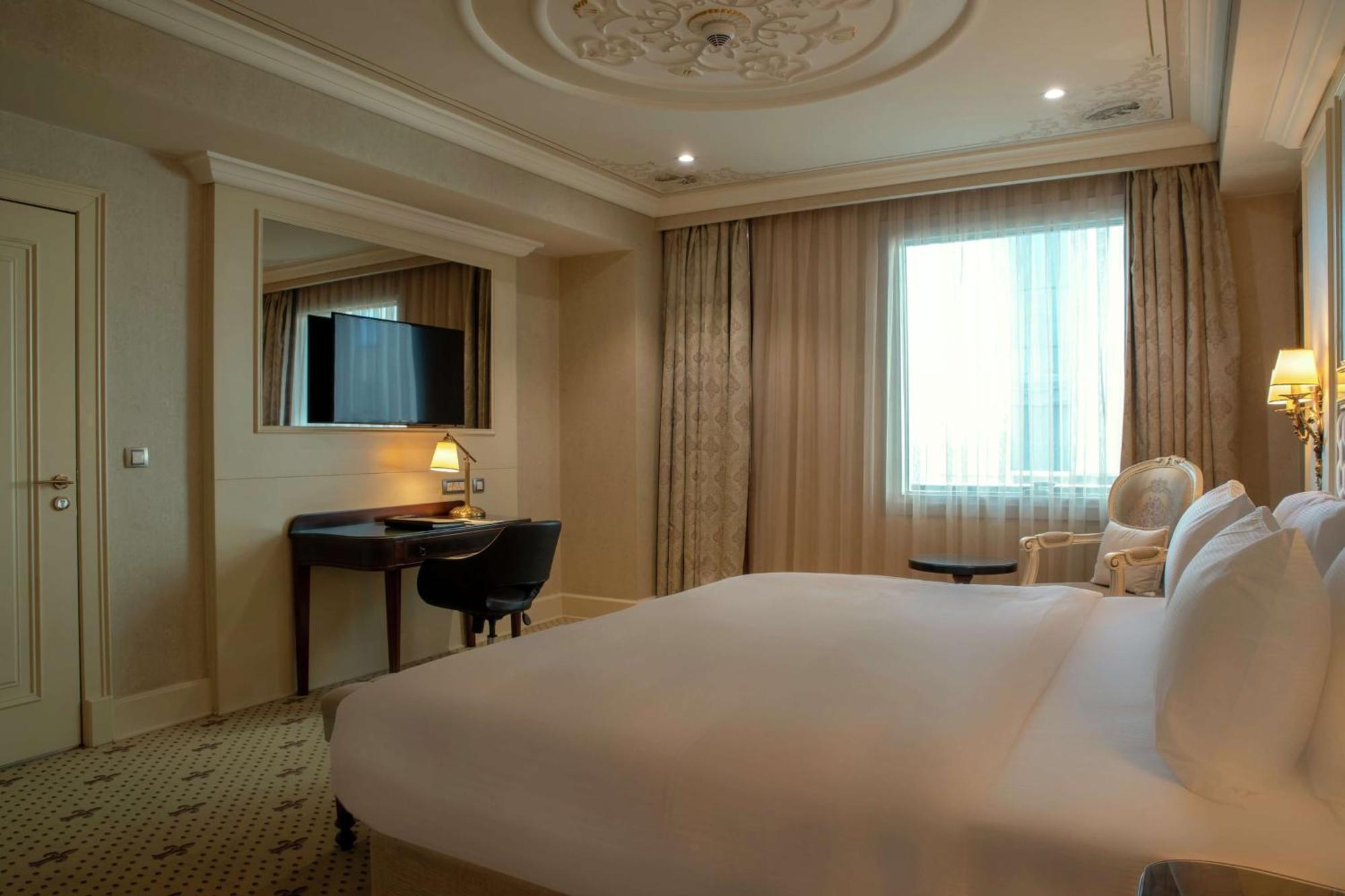 Doubletree By Hilton Gaziantep Hotel Exterior photo