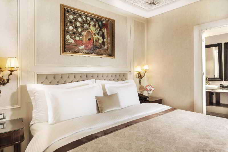 Doubletree By Hilton Gaziantep Hotel Exterior photo